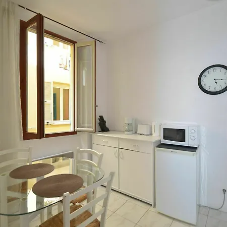 Bluesky Apartment Nice